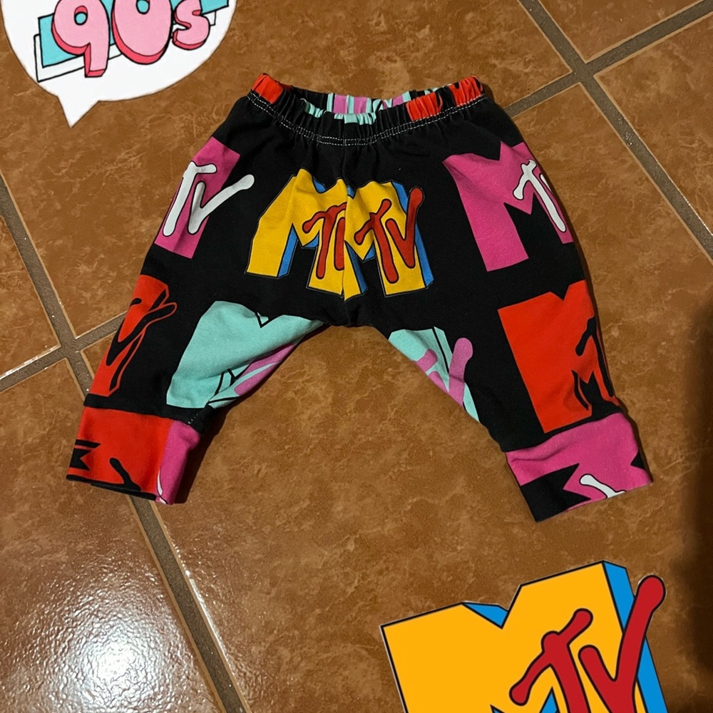 Homemade MTV Newborn pants 👶🏻
